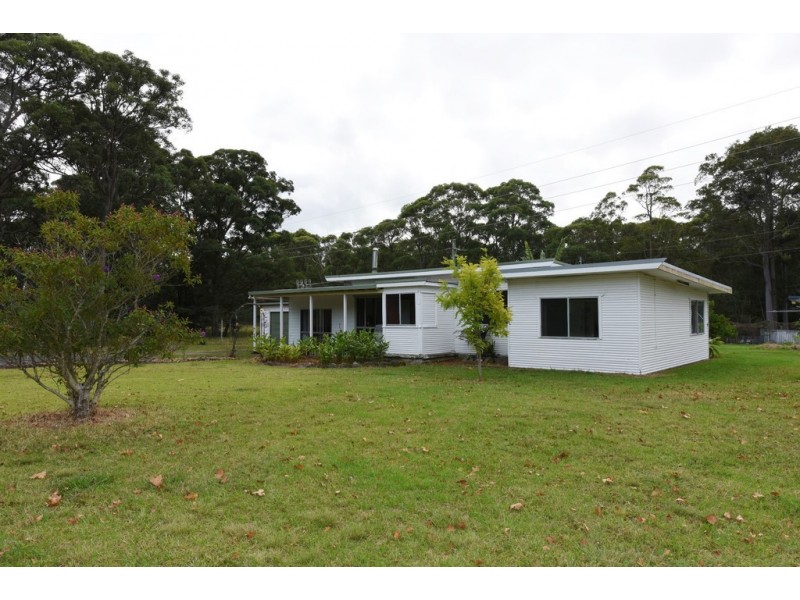 11 Hawken Road, Tomerong NSW 2540
