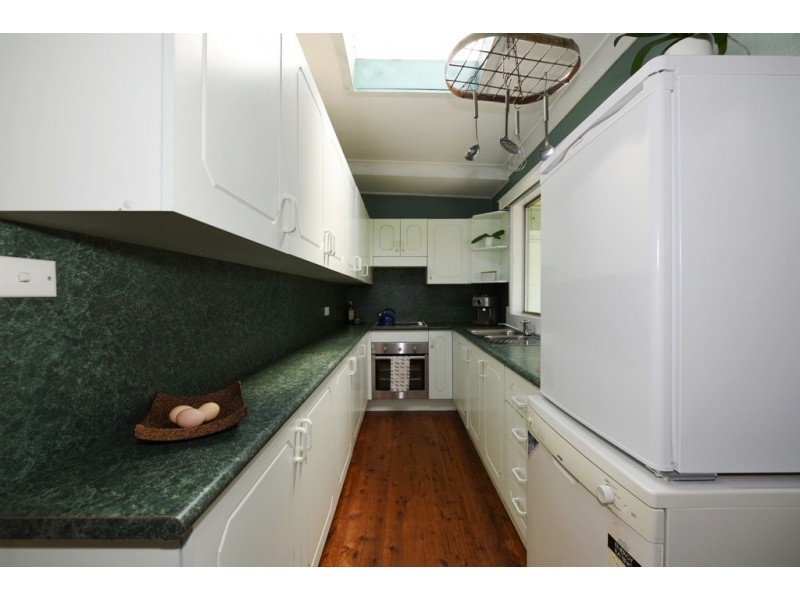 11 Hawken Road, Tomerong NSW 2540