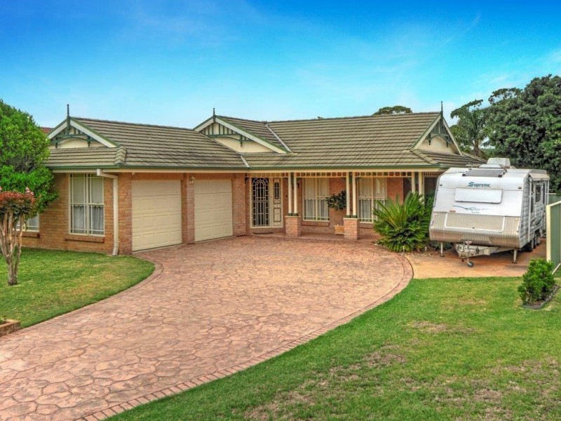 1 Finch Place, Sussex Inlet NSW 2540