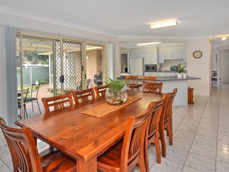 1 Finch Place, Sussex Inlet NSW 2540