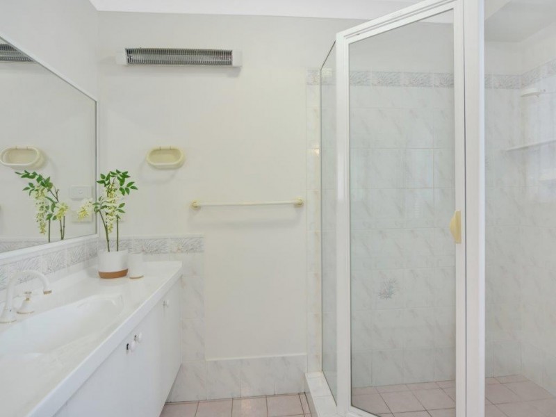 1 Finch Place, Sussex Inlet NSW 2540