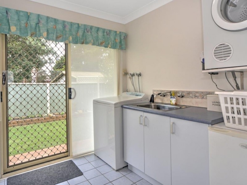 1 Finch Place, Sussex Inlet NSW 2540