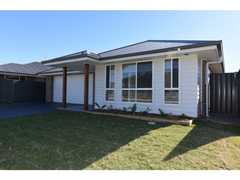 17 Turnstone Vista, South Nowra NSW 2541