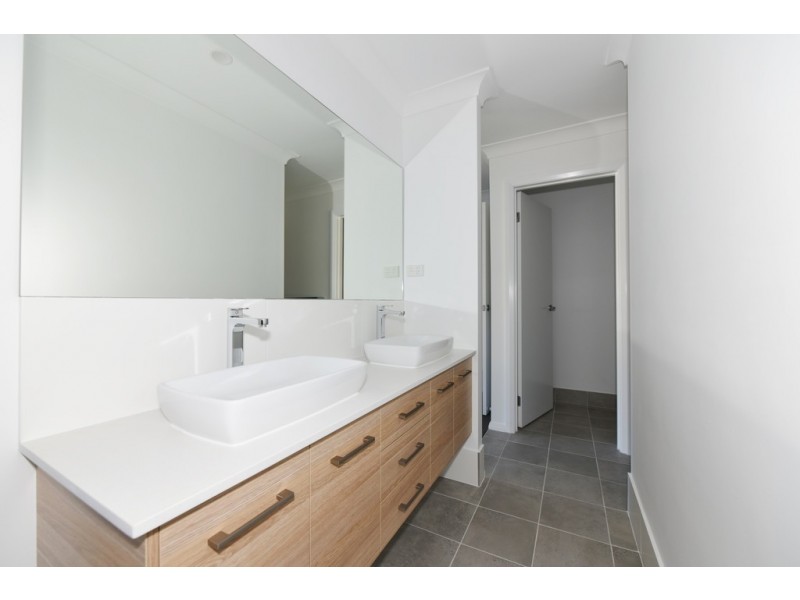 17 Turnstone Vista, South Nowra NSW 2541