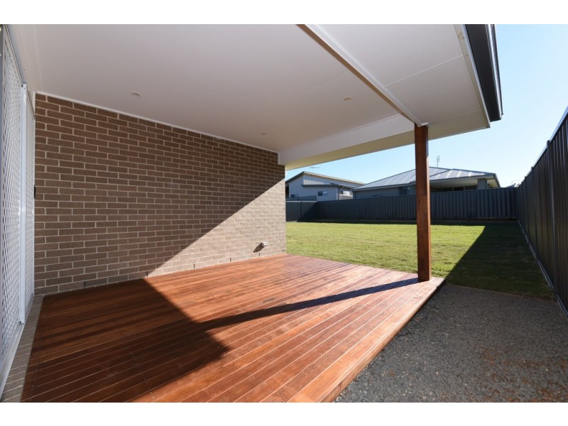 17 Turnstone Vista, South Nowra NSW 2541