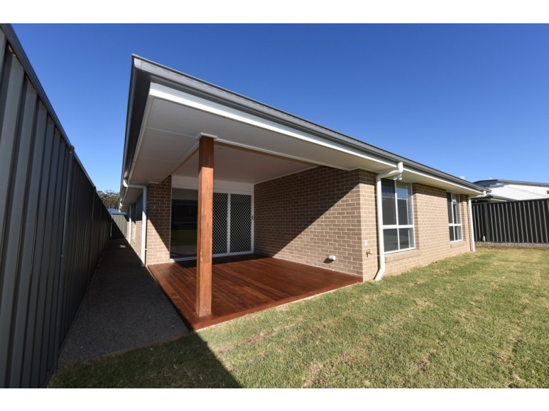 17 Turnstone Vista, South Nowra NSW 2541
