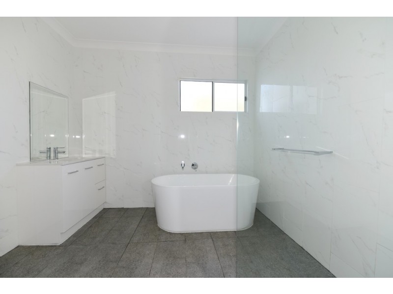 77 Mustang Drive, Sanctuary Point NSW 2540