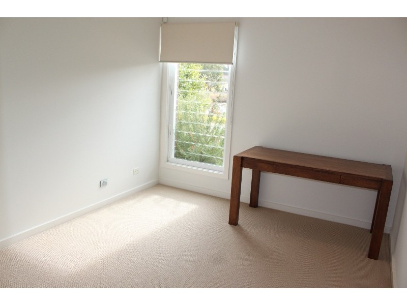 14 Coaster Circuit, Vincentia NSW 2540