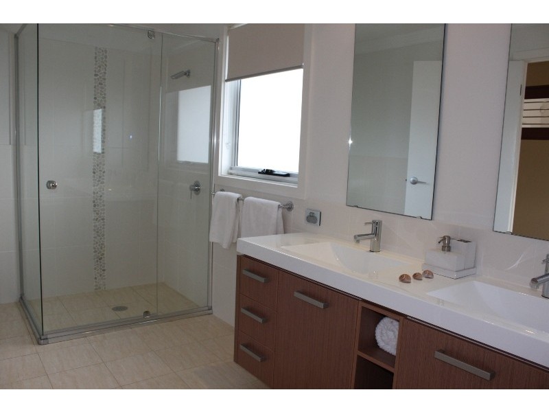 14 Coaster Circuit, Vincentia NSW 2540