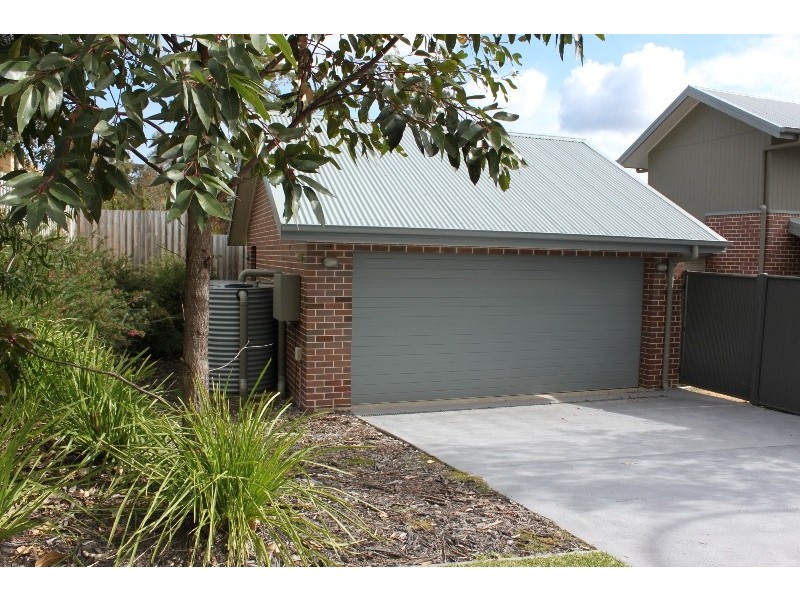 14 Coaster Circuit, Vincentia NSW 2540