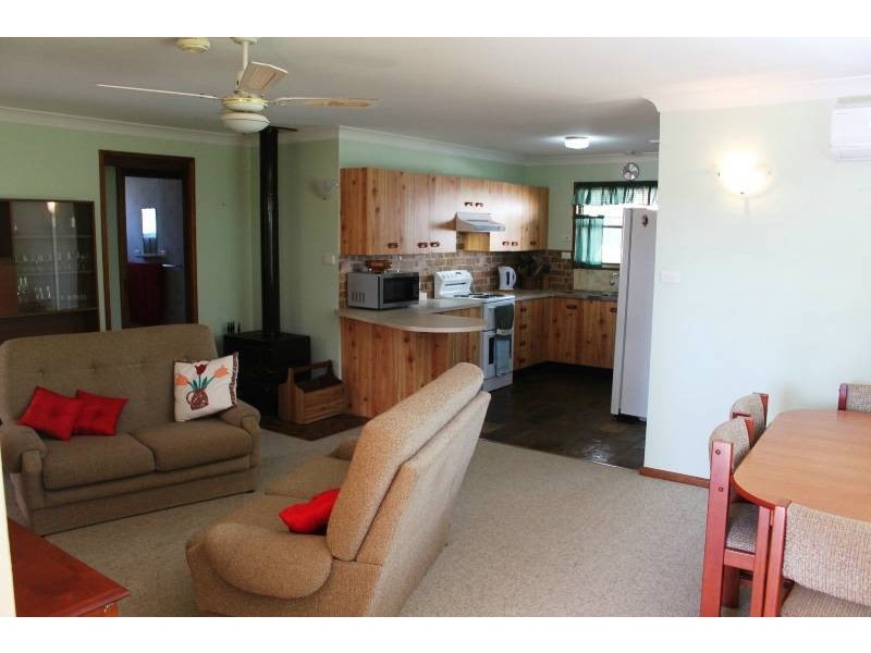 124 Mustang Drive, Sanctuary Point NSW 2540