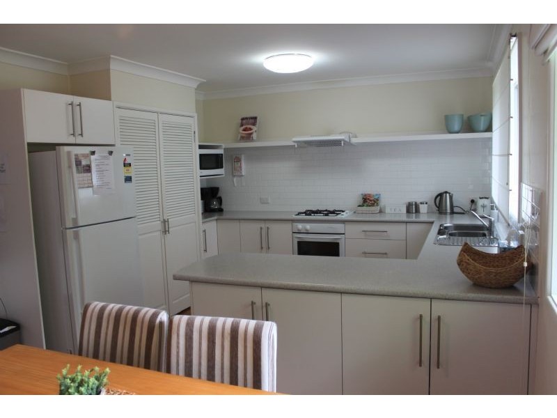 2 Plantation Point Parade, Vincentia NSW 2540