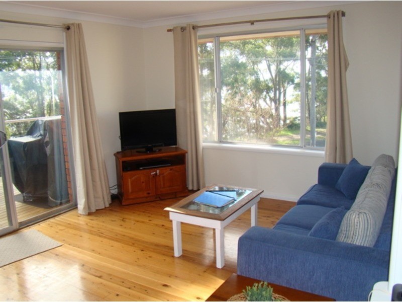 2 Plantation Point Parade, Vincentia NSW 2540