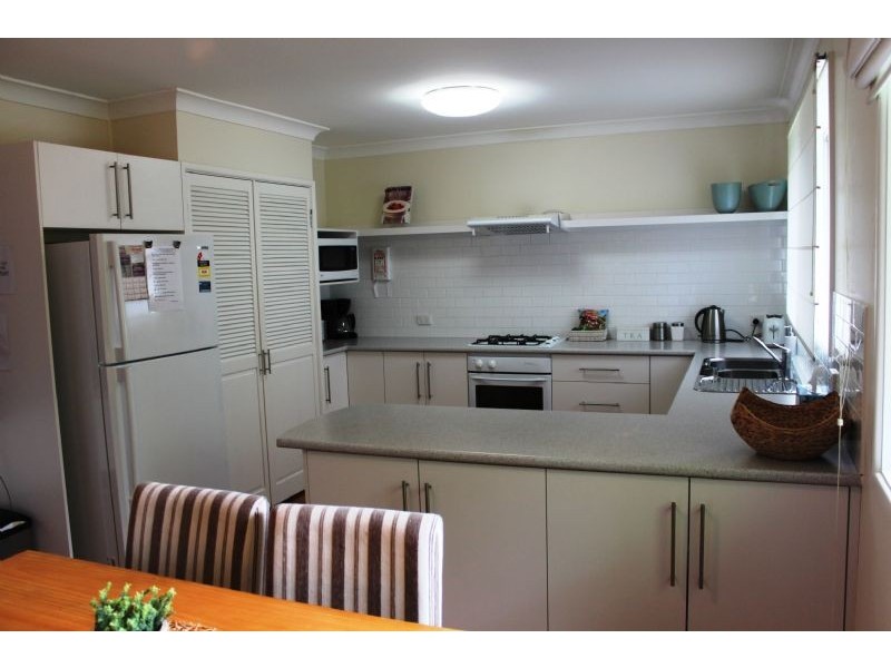 2 Plantation Point Parade, Vincentia NSW 2540
