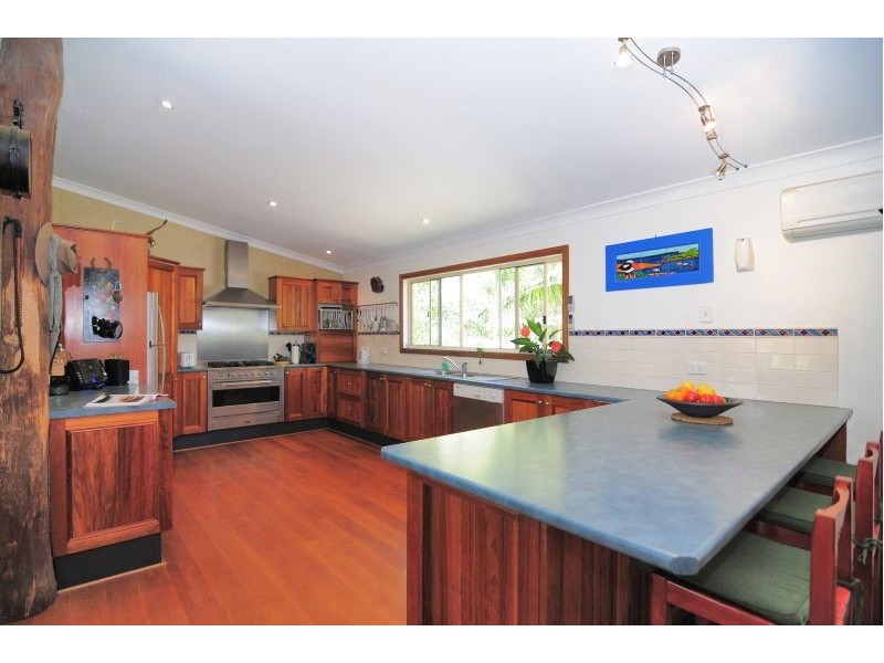 12  Willowford Road, Woollamia NSW 2540