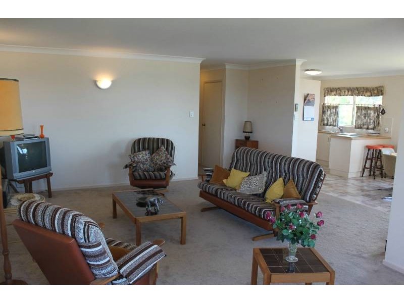 67 Cyrus Street, Hyams Beach NSW 2540