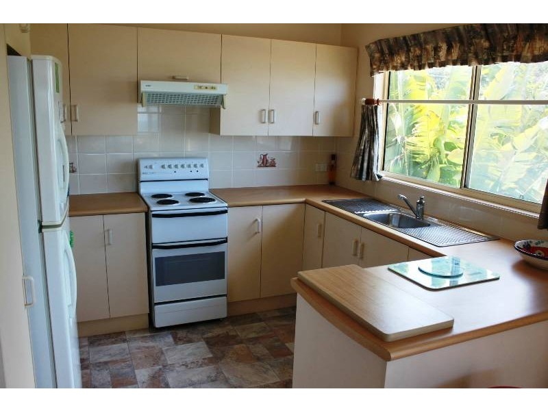 67 Cyrus Street, Hyams Beach NSW 2540