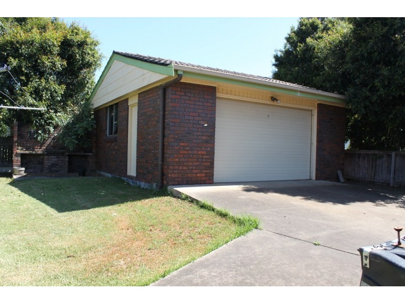 16 Plantation Point Parade, Vincentia NSW 2540