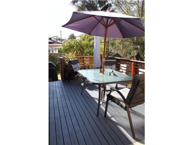 8 Lambs Crescent, Vincentia NSW 2540