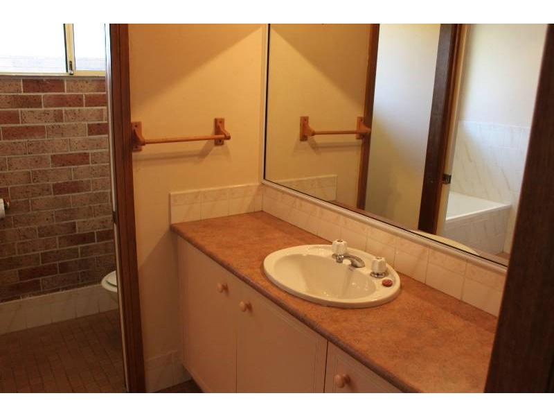63 Macgibbon Parade, Old Erowal Bay NSW 2540