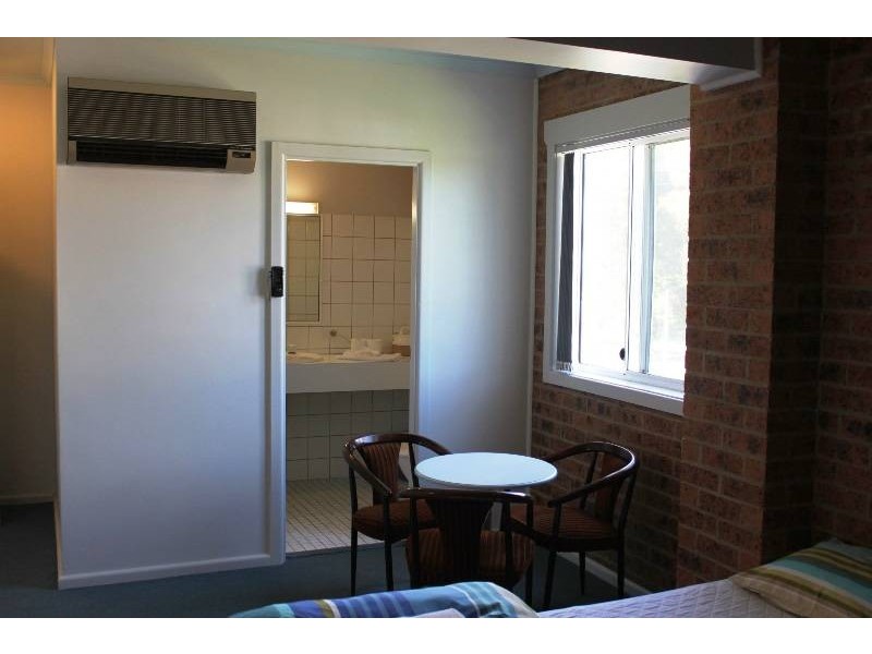 4 Paradise Beach Road, Sanctuary Point NSW 2540