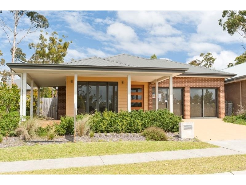 10  Coaster Circuit, Vincentia NSW 2540