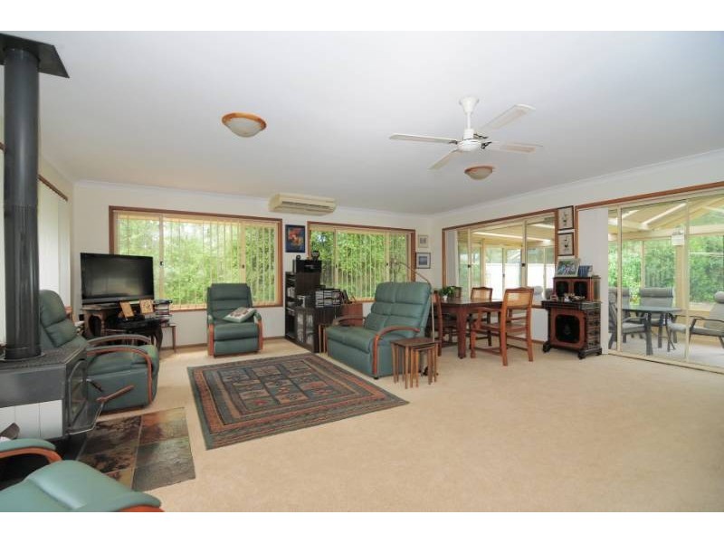 22 Claylands Drive, St Georges Basin NSW 2540