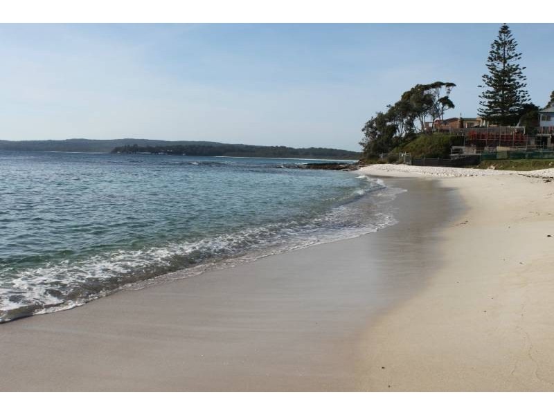 8 Booderee Ave, Hyams Beach NSW 2540