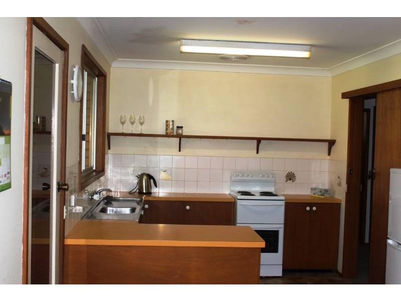 4 Albion Street, Vincentia NSW 2540