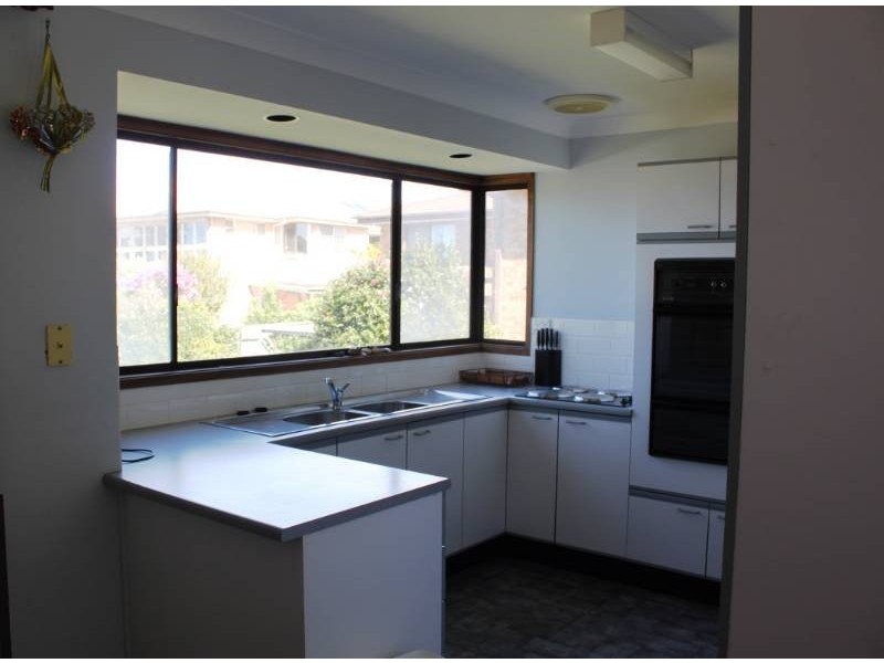 24 Barnett Street, Vincentia NSW 2540