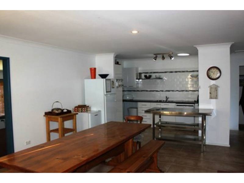 437 Elizabeth Drive, Vincentia NSW 2540