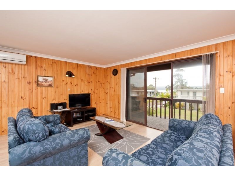 8 Curlew Street, Sanctuary Point NSW 2540