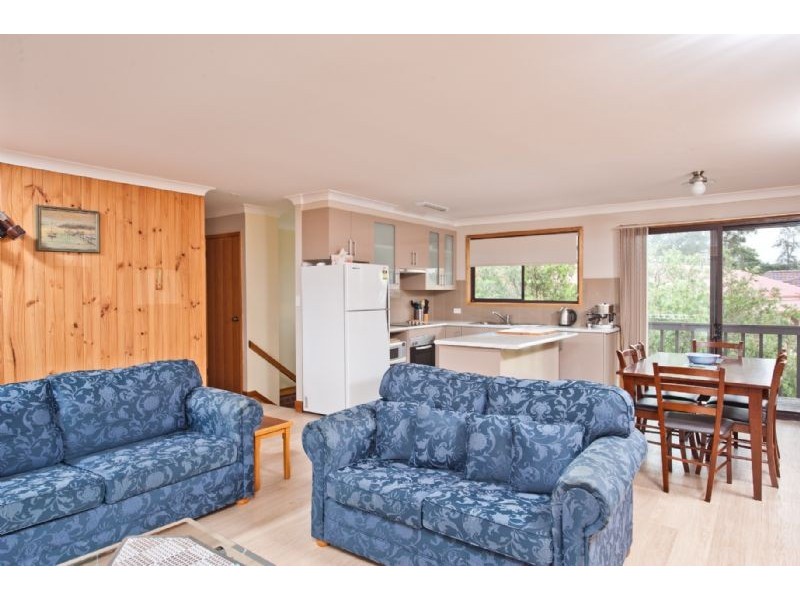 8 Curlew Street, Sanctuary Point NSW 2540