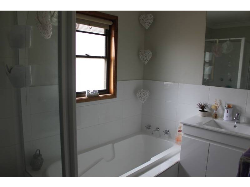 10 Auster Crescent, Sanctuary Point NSW 2540