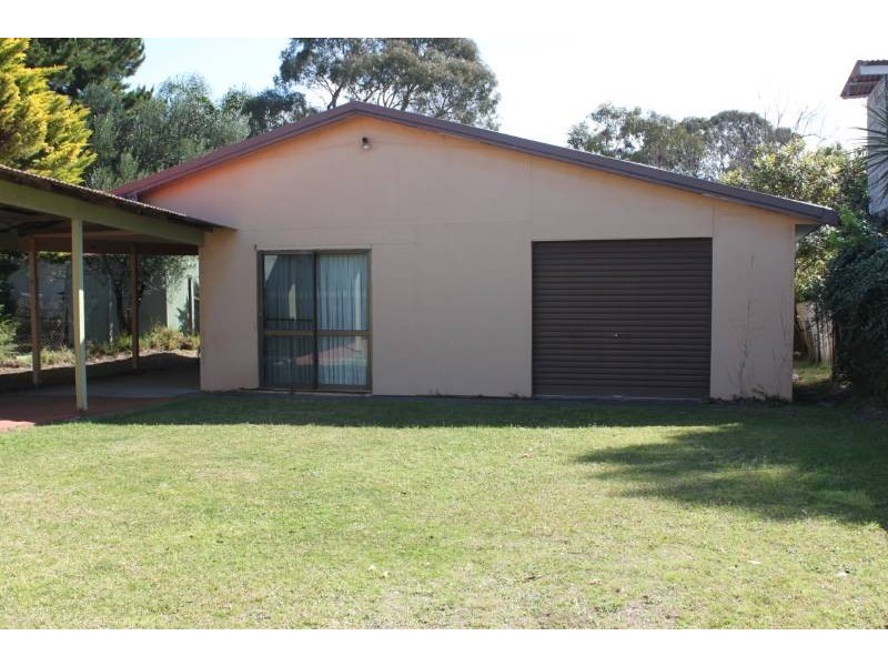 51 Elizabeth Dr, Vincentia NSW 2540
