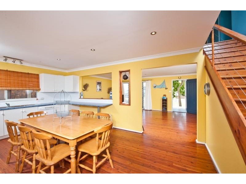 51 Elizabeth Dr, Vincentia NSW 2540