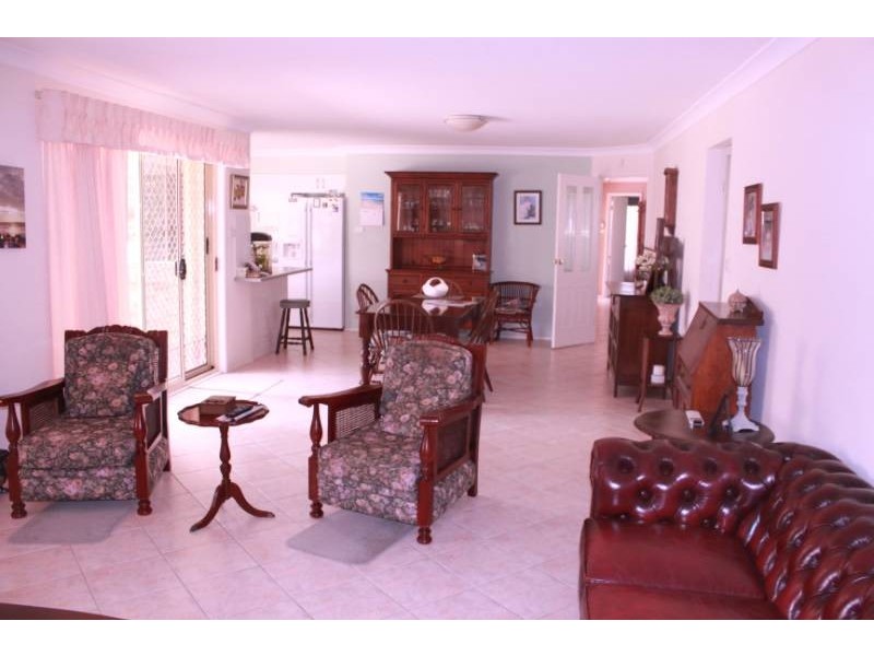 65 Cammaray Dr, St Georges Basin NSW 2540