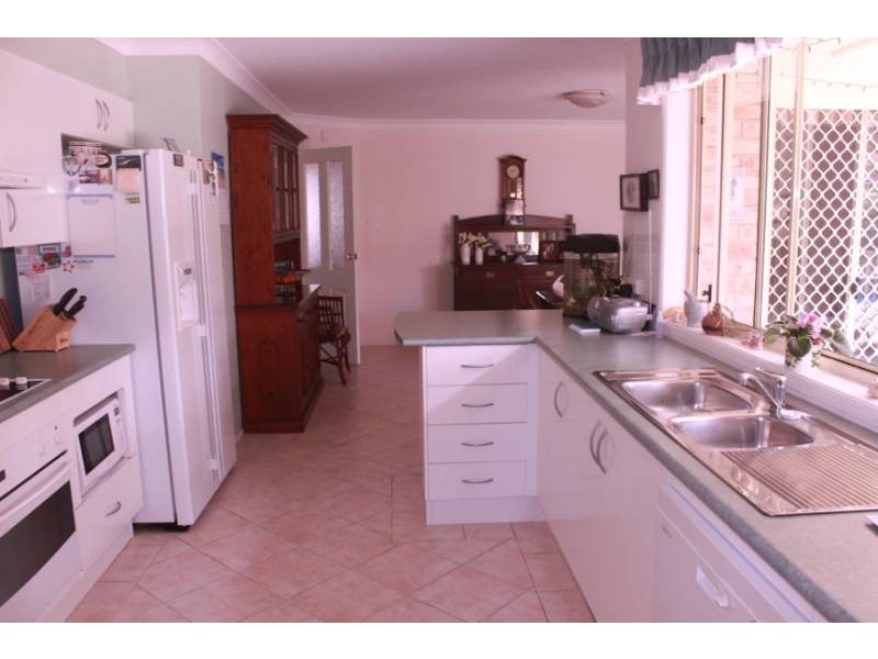 65 Cammaray Dr, St Georges Basin NSW 2540