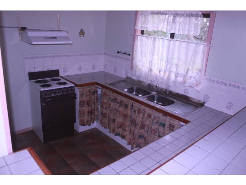 17 Hewitt Avenue, St Georges Basin NSW 2540