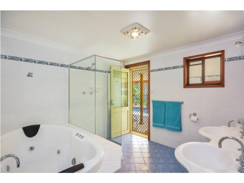 831 Sussex Inlet Road, Sussex Inlet NSW 2540