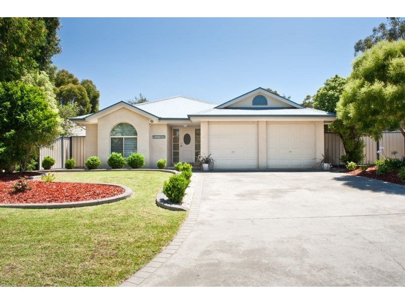 25 Cammaray Drive, St Georges Basin NSW 2540