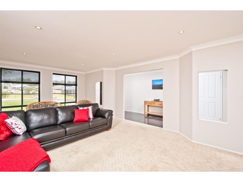 24 Maxwell Crescent, Sanctuary Point NSW 2540