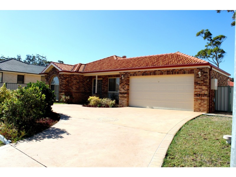 9 Maxwell Crescent, Sanctuary Point NSW 2540