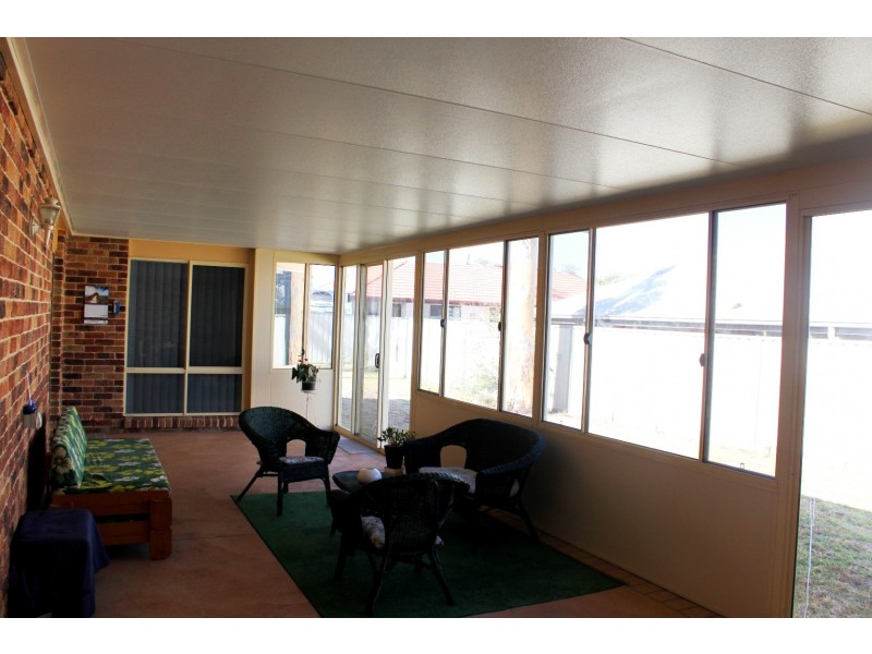 9 Maxwell Crescent, Sanctuary Point NSW 2540