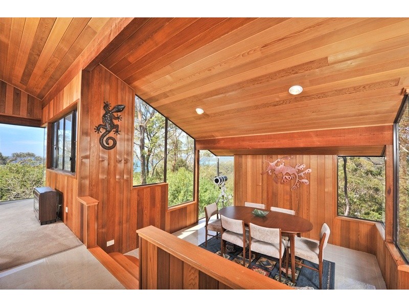 1 Illowra Lane, Hyams Beach NSW 2540