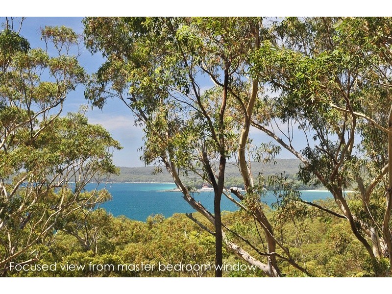 1 Illowra Lane, Hyams Beach NSW 2540