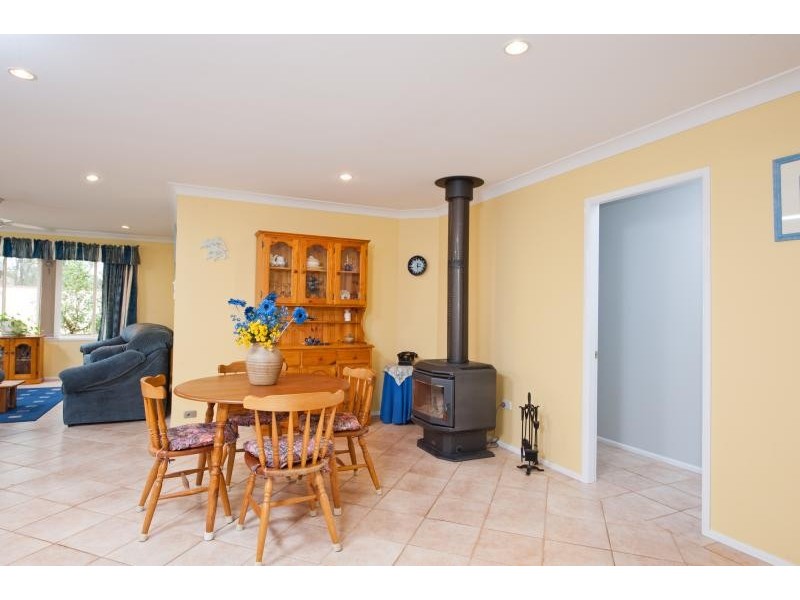 2 Jackson Close, St Georges Basin NSW 2540