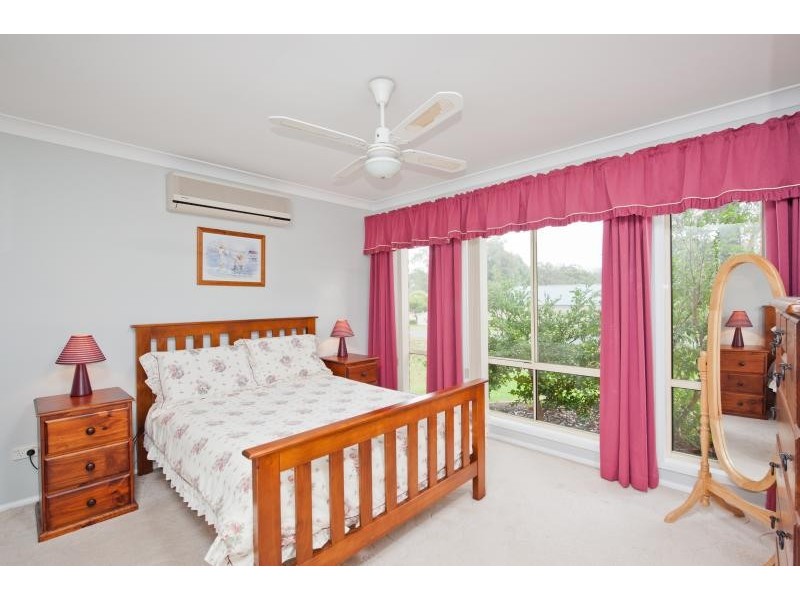 2 Jackson Close, St Georges Basin NSW 2540