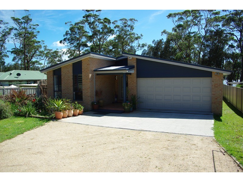126 Sanctuary Point Road, Sanctuary Point NSW 2540