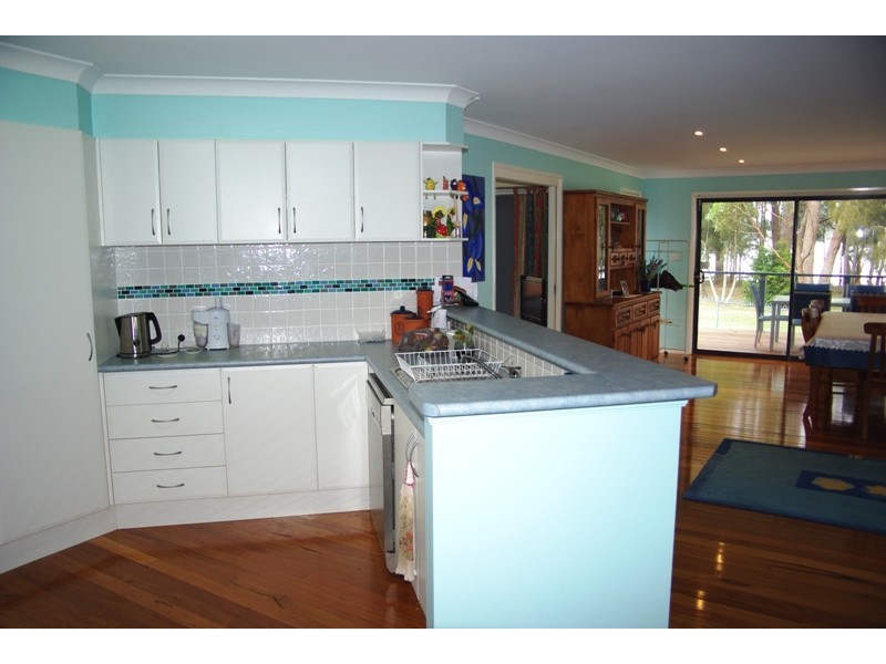126 Sanctuary Point Road, Sanctuary Point NSW 2540